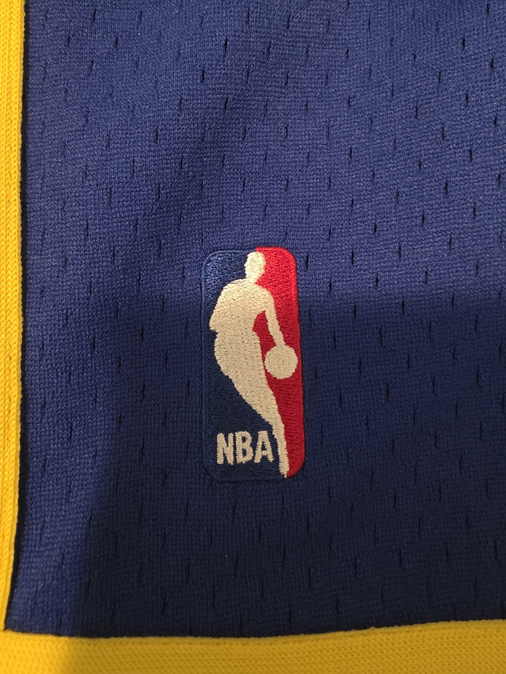 Authentic M&N Golden State Warriors Shorts - Picture 4 of 4